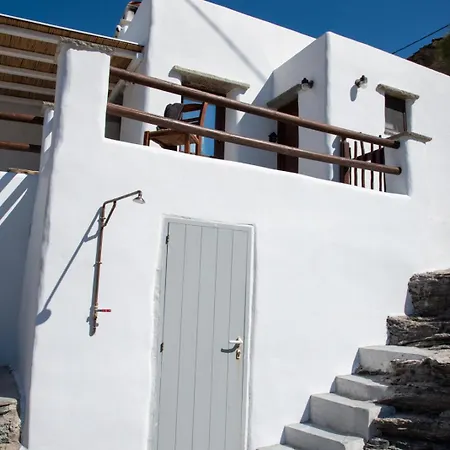 Aegean Whisper Koumelas Mamádhos